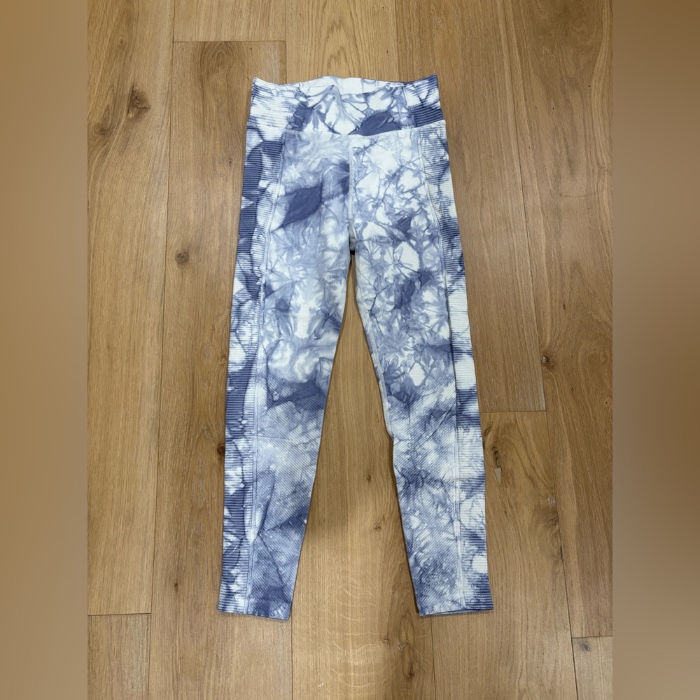 Aerie Blue and White Tie-Dye Leggings